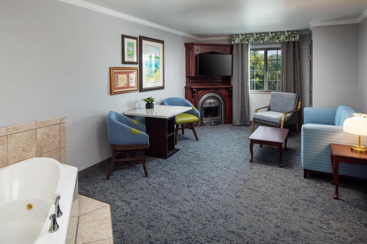 Irish Cottage Inn & Suites Galena Exteriör bild